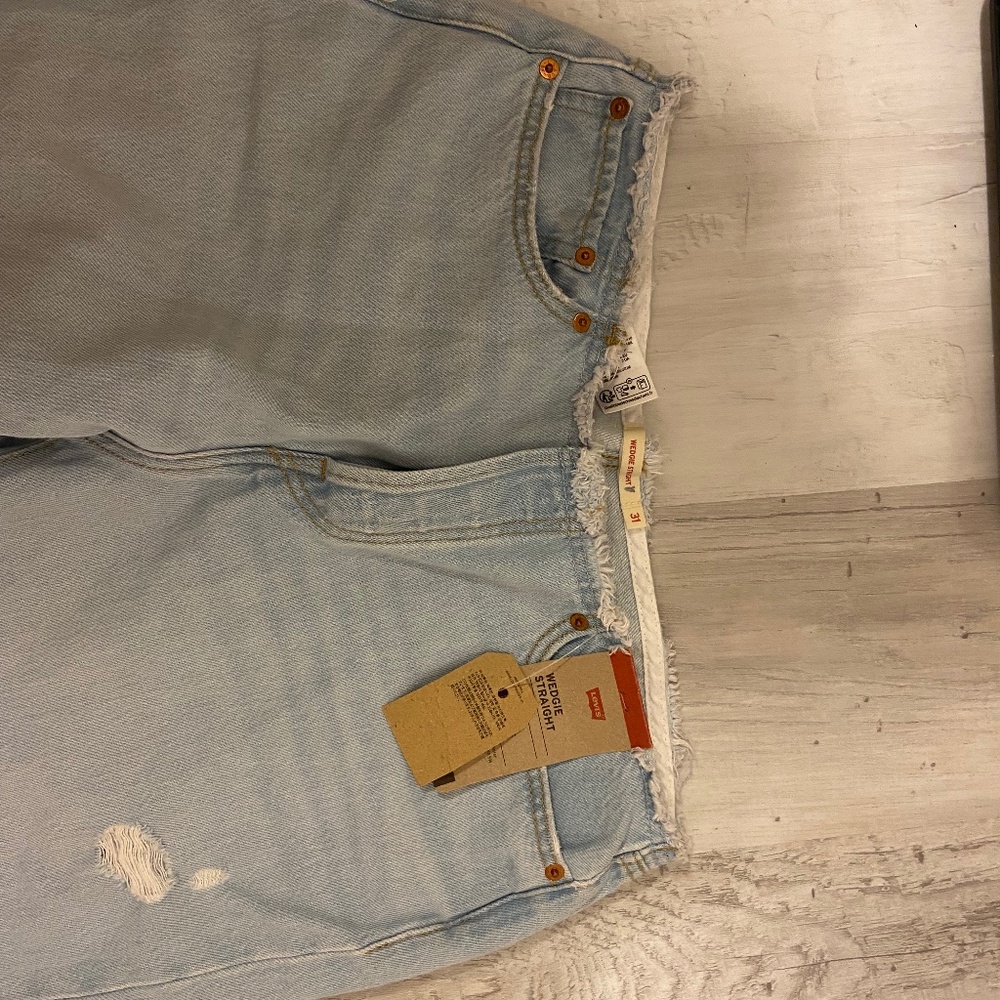 Levi’s  wedgie straight low rise jeans 31x28 nwt